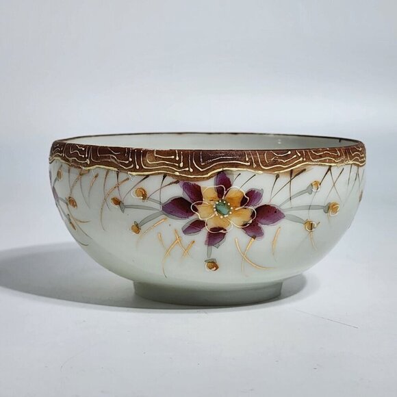 Antique Japanese Hand Painted Floral Bone China Teacup With Gold Detailing - Picture 4 of 10